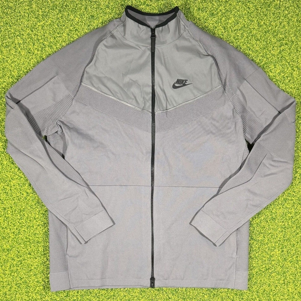 Nike Sportswear Tech Size Medium Knit Jacket Gray Gunsmoke Black 886150-036